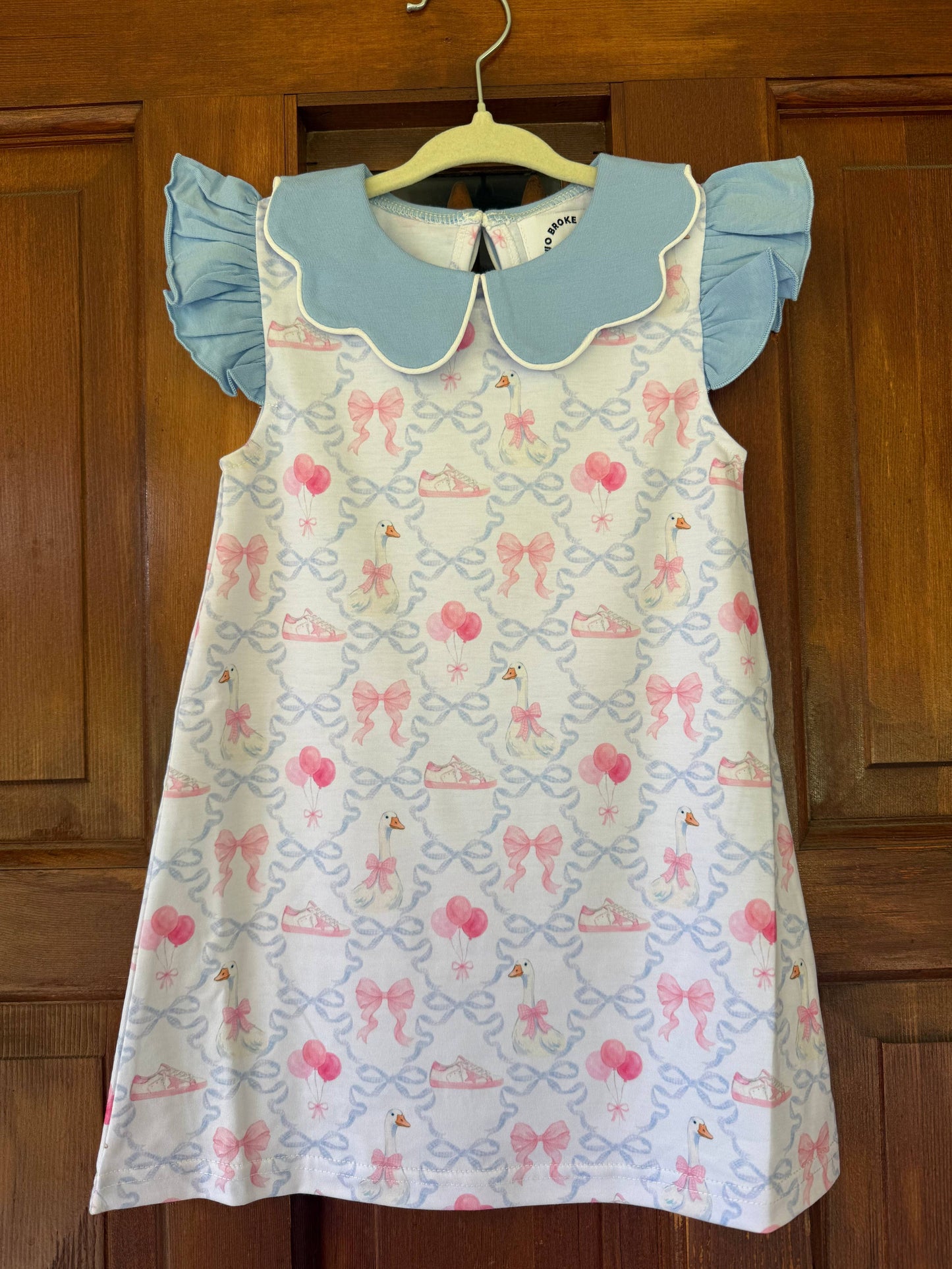 Light Blue & White Party Goose