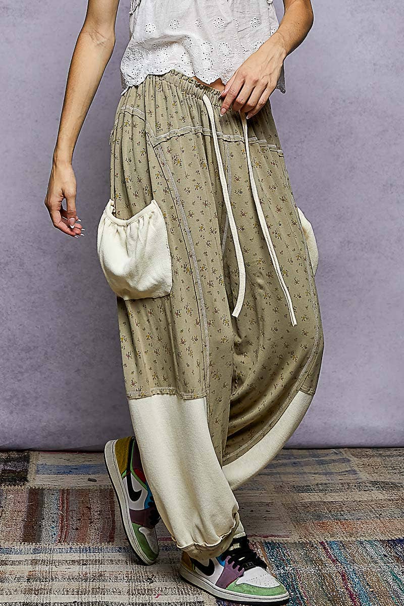 Oversized Floral Pattern Printed Knit Pants